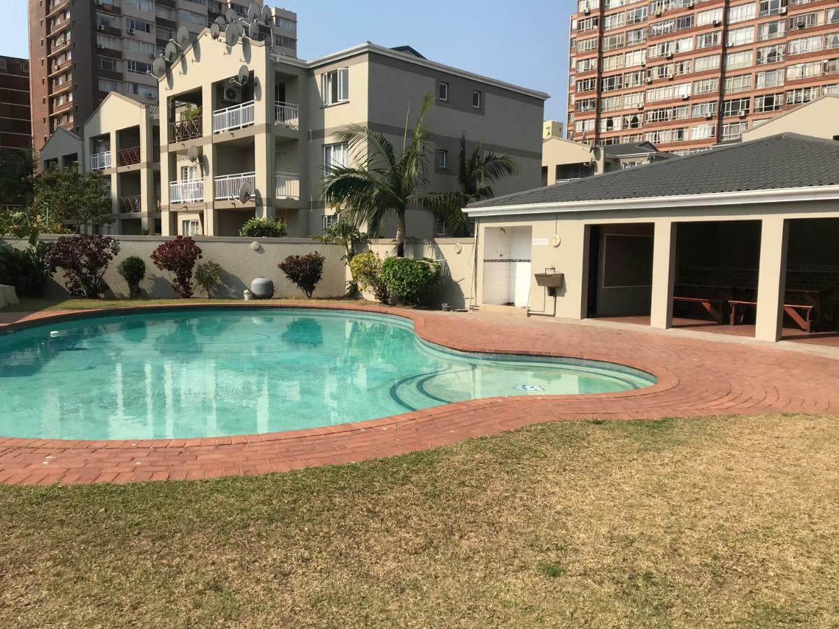 Durban Beach Getaway - Summersands, Inverter For Load Shedding, Free Wifi & Free Parking Exterior photo